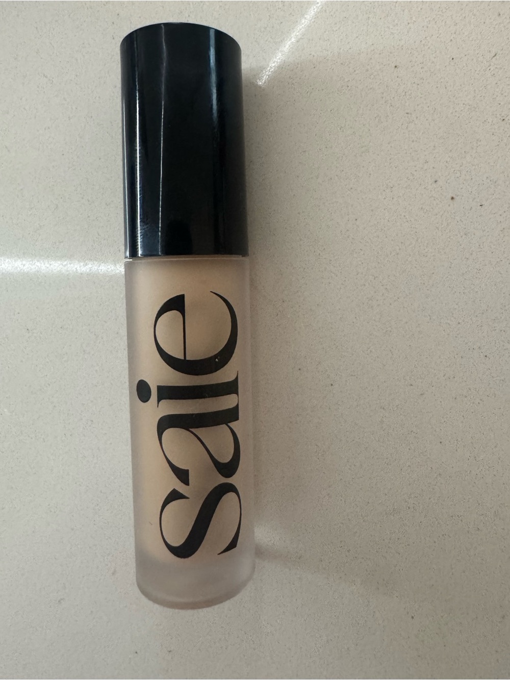 Saie Slip Tint Concealer shad 4